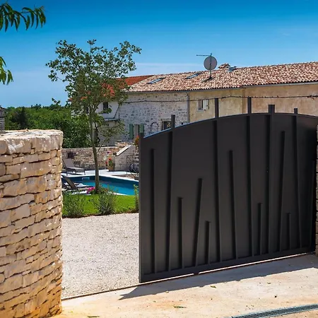 Tatil Evi Kurili No14 *
